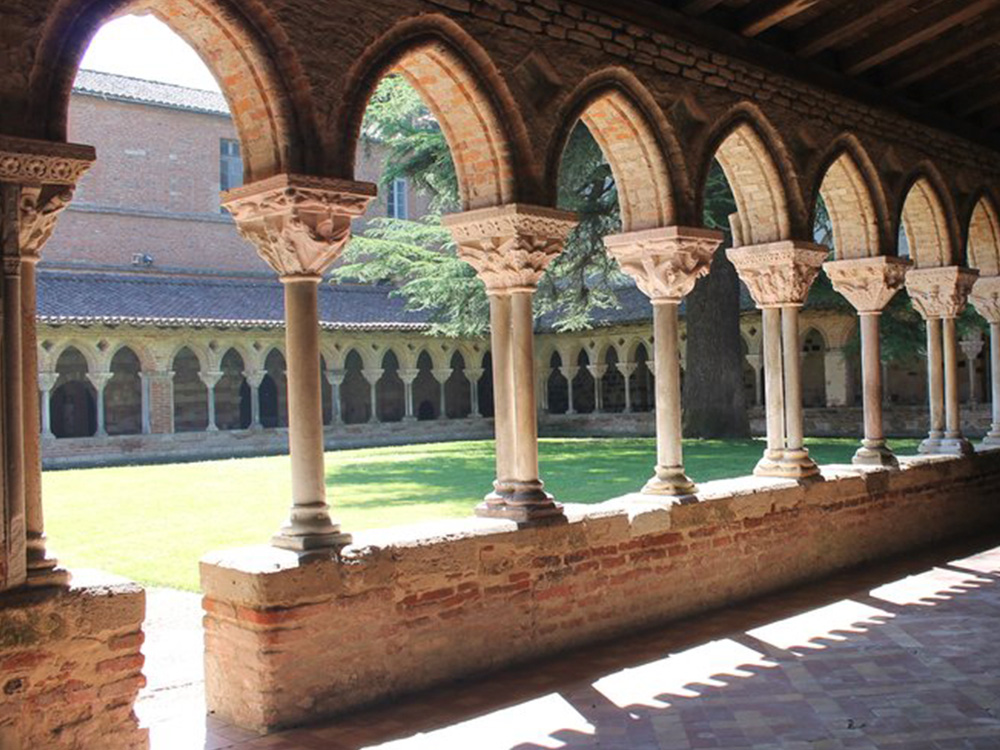 Location weekend Gite de la Plonde séjour vacances au village de Labessière-Candeil Marssac sur Tarn hôte Marie Cécile Bary loue gîte de charme près de Toulouse et Gaillac
