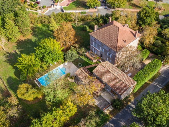 Location weekend Gite de la Plonde séjour vacances au village de Labessière-Candeil Marssac sur Tarn Occitanie louer un gîte de charme près de Toulouse et Albi