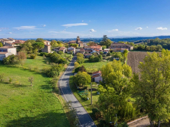 Location weekend Gite de la Plonde séjour vacances au village de Labessière-Candeil Marssac sur Tarn Occitanie louer un gîte de charme près de Toulouse et Albi