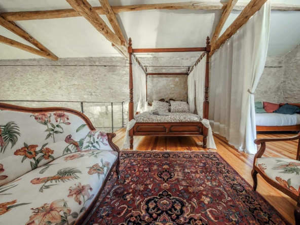 Location weekend Gite de la Plonde séjour vacances au village de Labessière-Candeil Marssac sur Tarn Occitanie louer un gîte de charme près de Toulouse et Albi