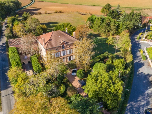 Location weekend Gite de la Plonde séjour vacances au village de Labessière-Candeil Marssac sur Tarn Occitanie louer un gîte de charme près de Toulouse et Albi