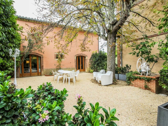 Location weekend Gite de la Plonde séjour vacances au village de Labessière-Candeil Marssac sur Tarn Occitanie louer un gîte de charme près de Toulouse et Albi